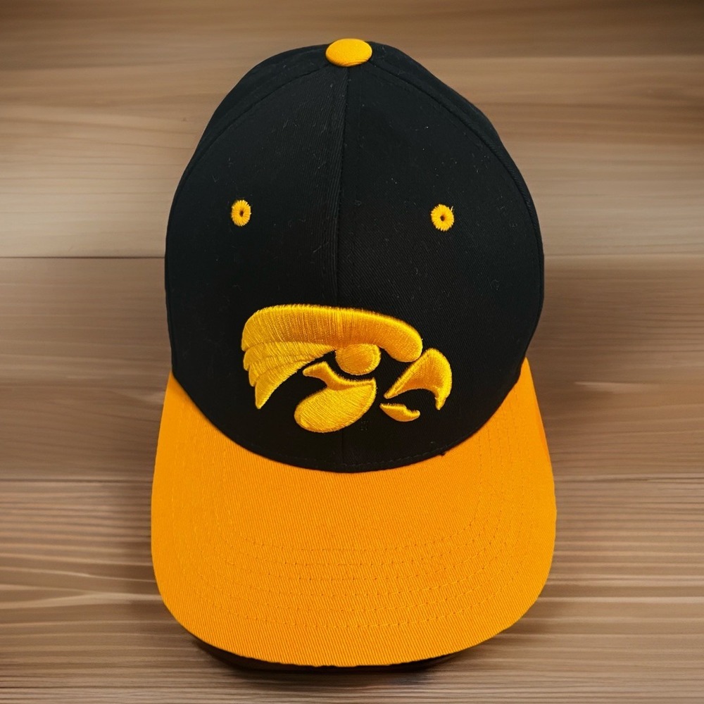 Iowa Hawkeyes Unisex Black Flex Fit Cap One Size Team (h33)